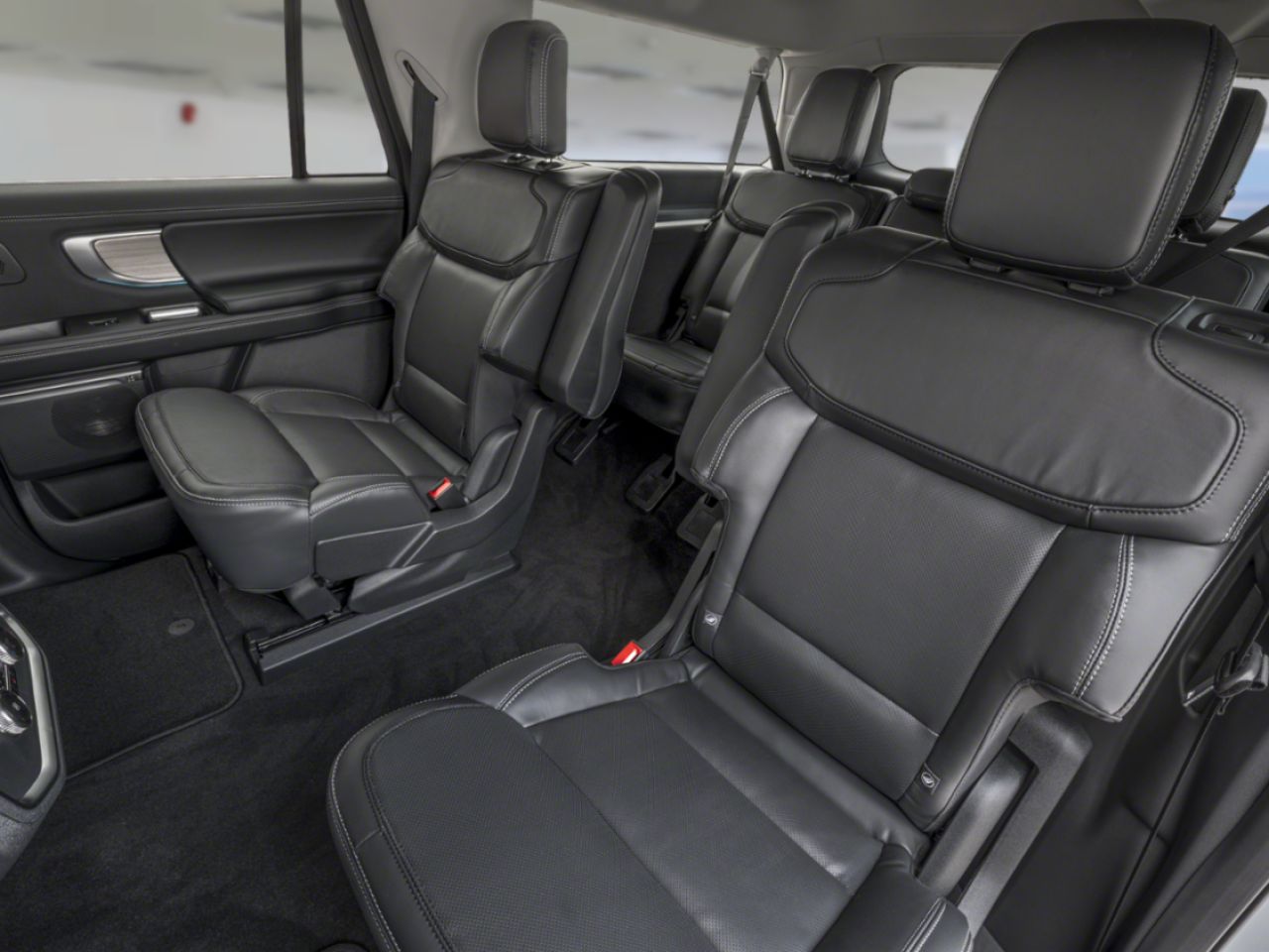Ford Expedition PLATINUM MAX 4X4 2025 Noir agate métallisé Châteauguay - photo #11
