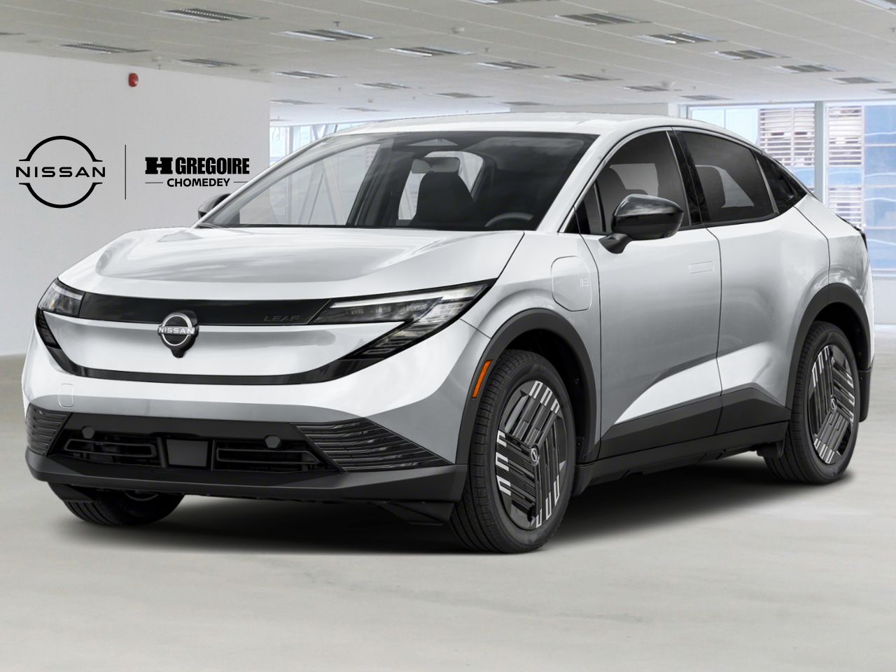 2026 Nissan LEAF Everest White Pearl Tricoat Laval - photo #0