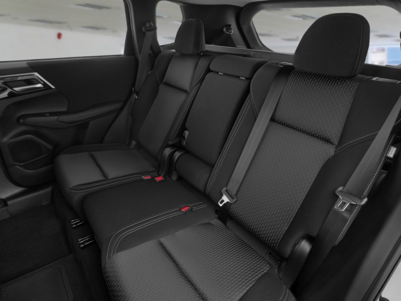 Mitsubishi Outlander PHEV ES S-AWC 2026 Fini taill&eacute; diamant Rouge de qualit&eacute; sup&eacute;rieure Rouyn-Noranda - photo #4