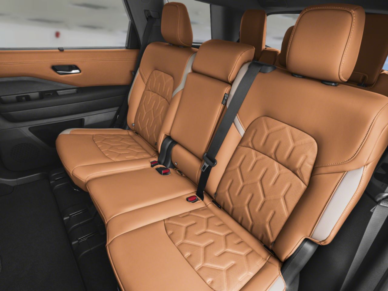 2026 NISSAN Pathfinder Everest While Pearl Tricoat/Super Black Joliette - photo #8