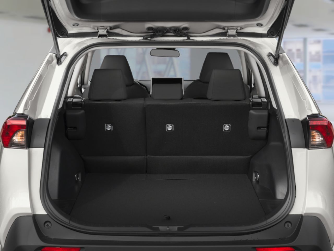 2023 TOYOTA RAV4 HYBRID LE AWD White Gatineau - photo #9