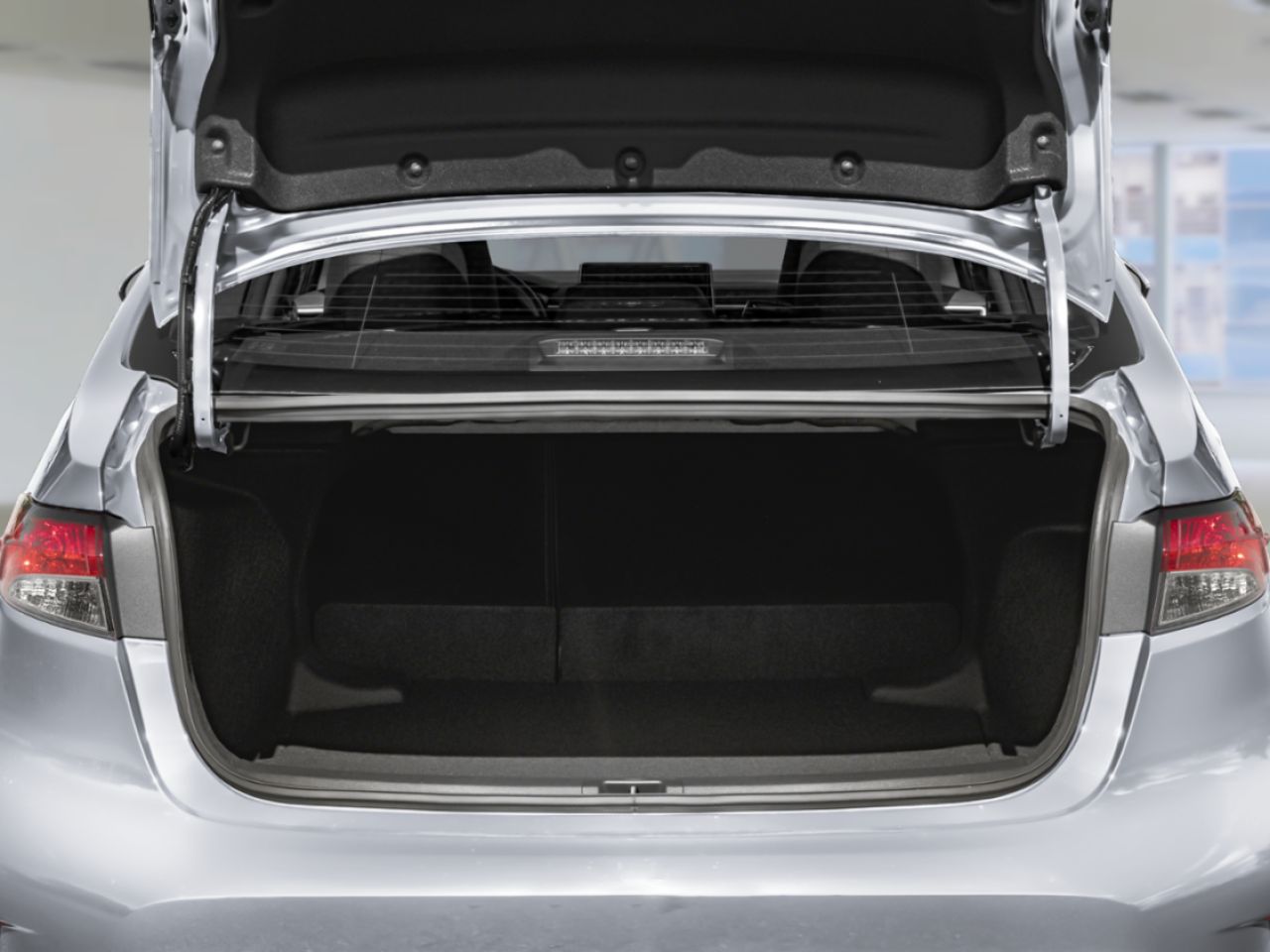 TOYOTA COROLLA 2023 Argent Gatineau - photo #4