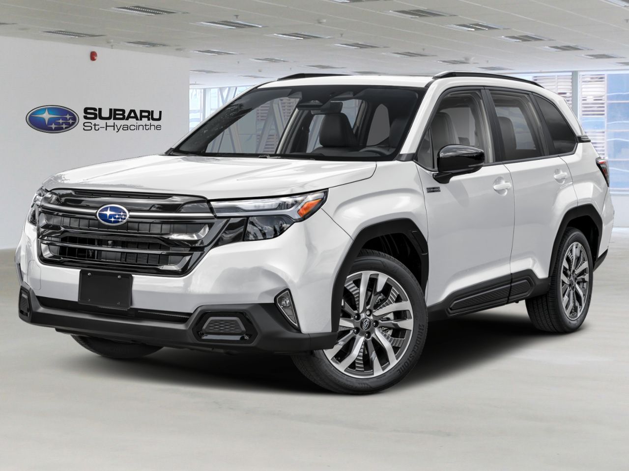 Subaru Forester Hybrid Premier AWD 2026 Blanc cristal nacr&eacute; Saint-Hyacinthe - photo #0