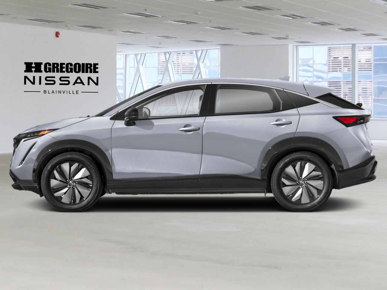 Nissan Ariya 2026 Gris Blainville - photo #1