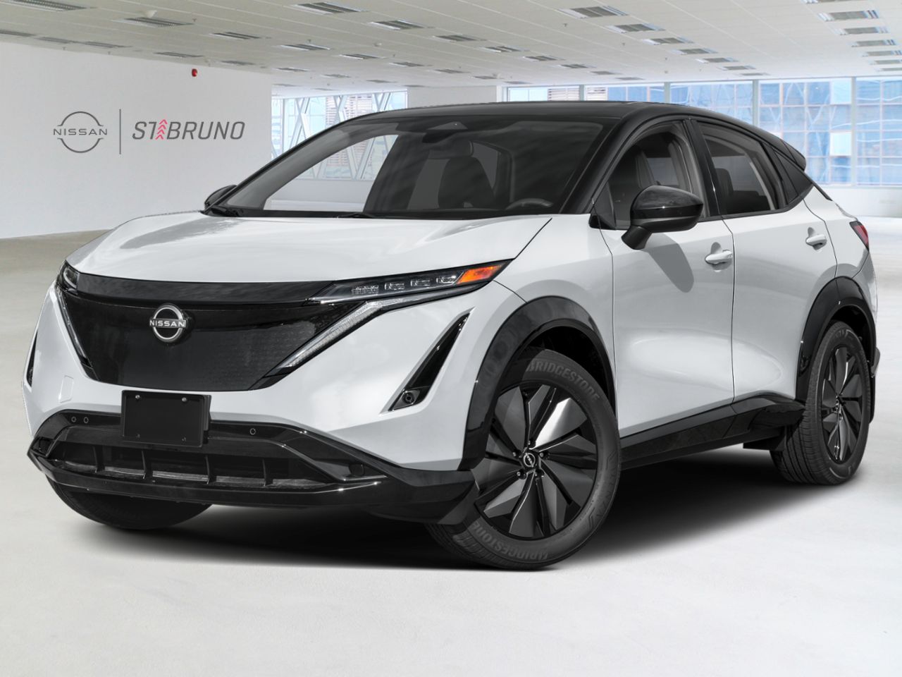 Nissan ARIYA 2026 Blanc Everest nacr&eacute; triple couche/Diamant noir nacr&eacute; Saint-Basile-le-Grand - photo #0