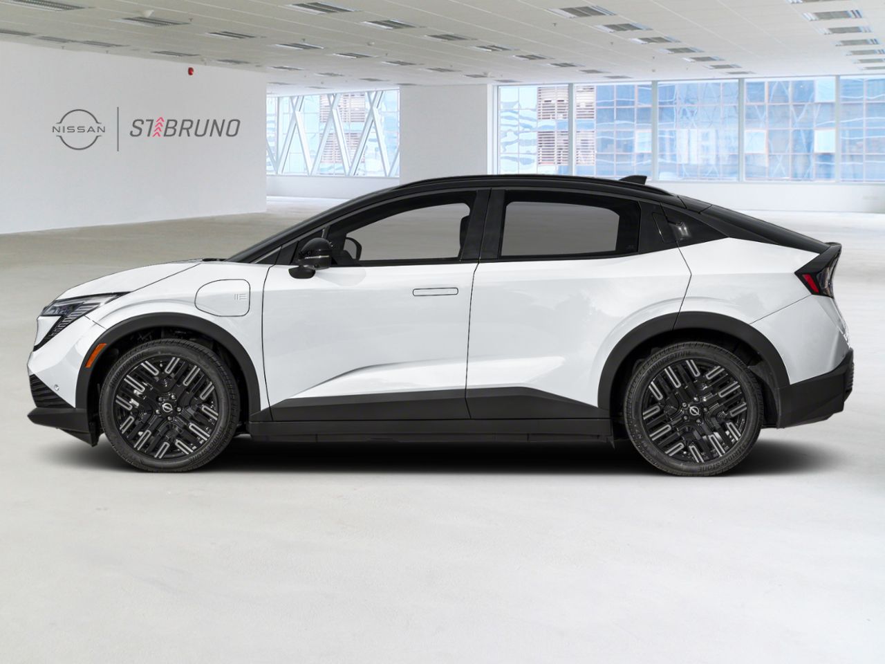 Nissan LEAF 2026 Blanc Everest nacr&eacute; triple couche/Noir Saint-Basile-le-Grand - photo #2