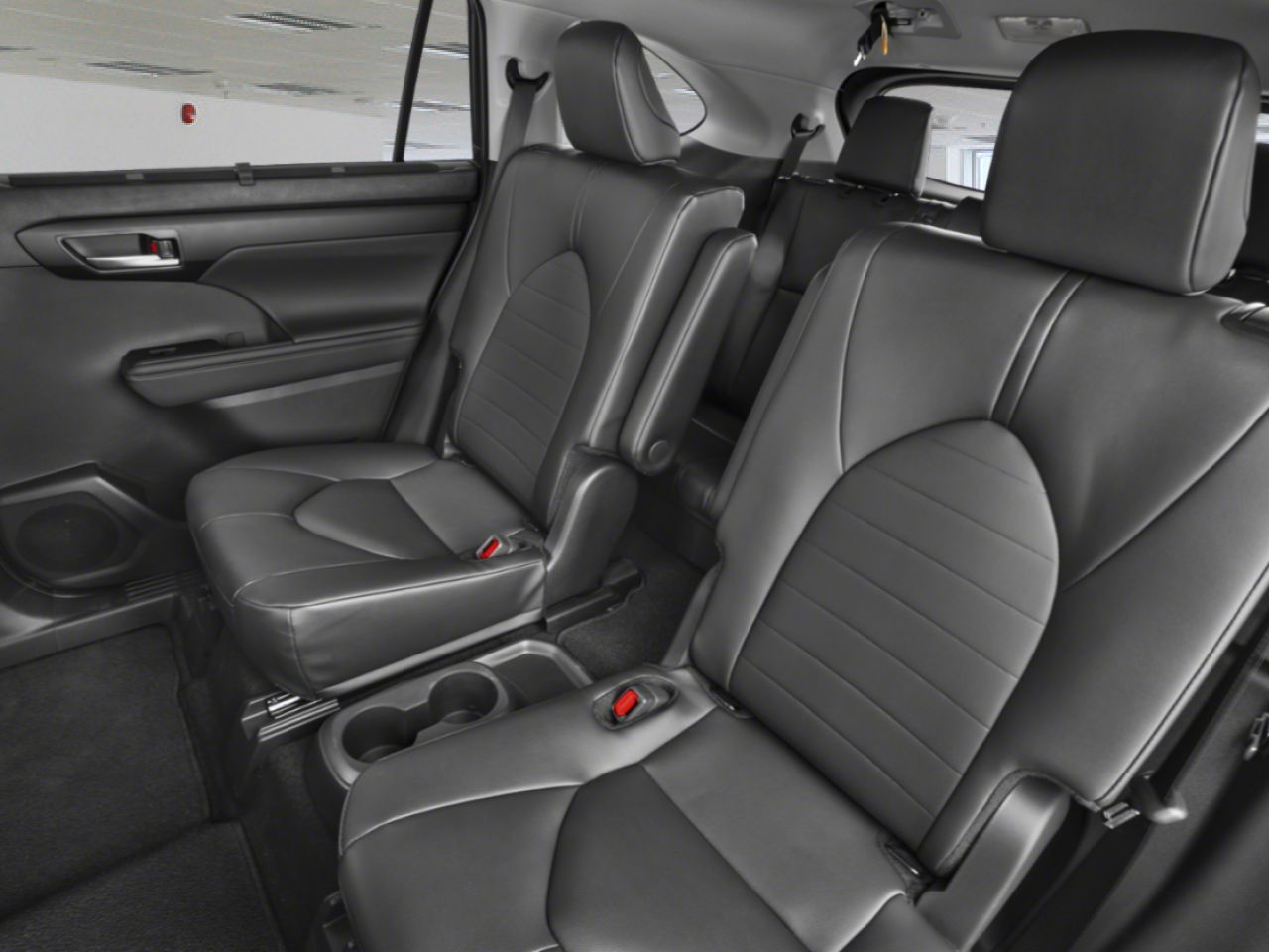 2026 Toyota Highlander 2600858 | XLE Black Edmonton - photo #4