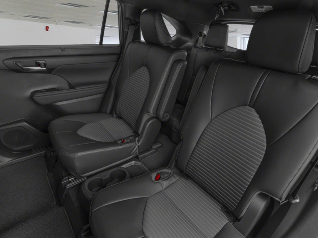 2026 Toyota Highlander 2600961 | XSE Black Edmonton - photo #6