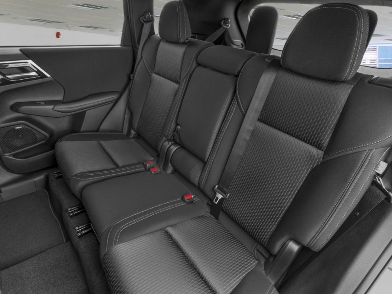 MITSUBISHI Outlander 2026 Noir Labrador Amos - photo #5