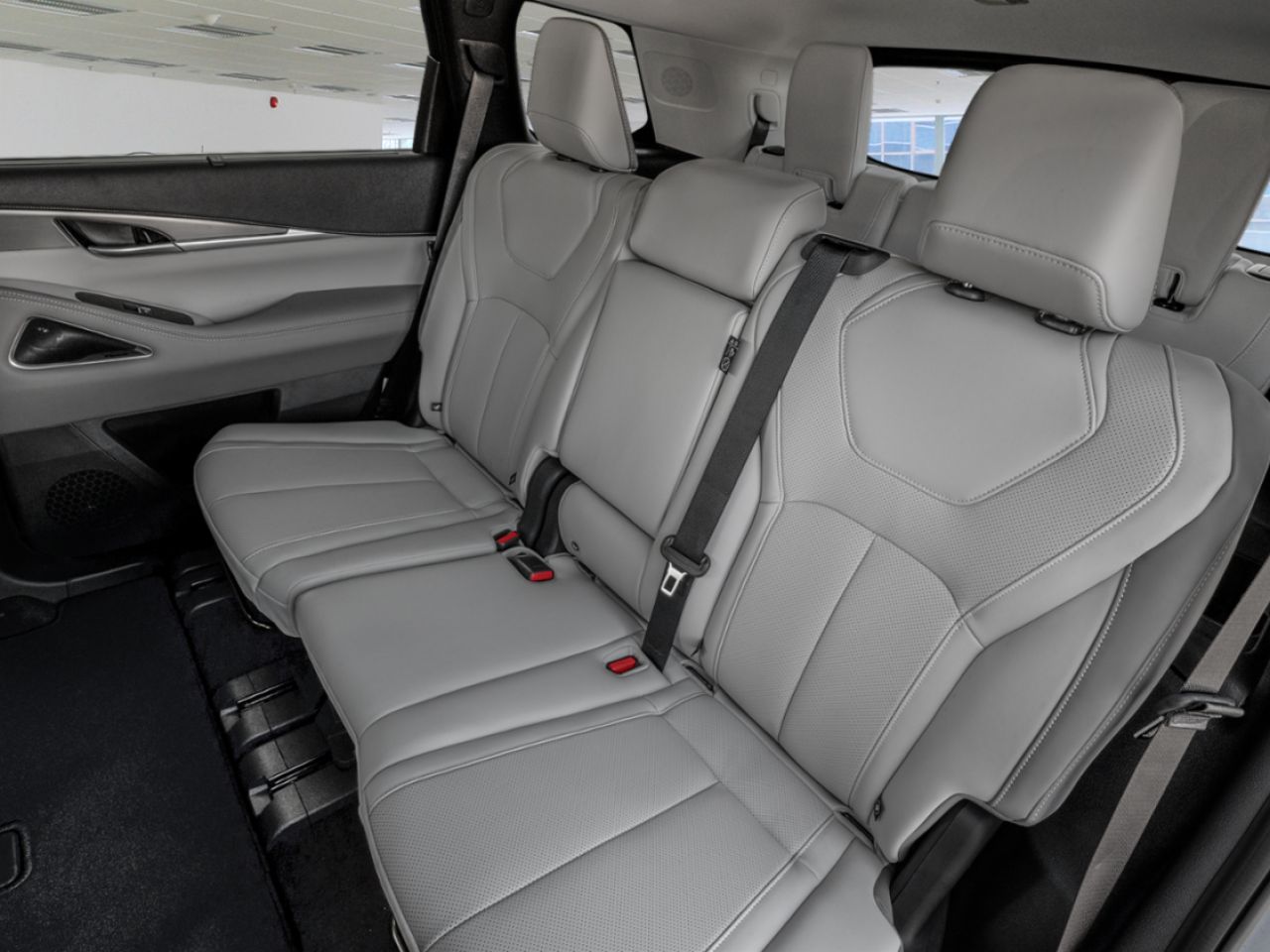 INFINITI QX60 2026 Titane chaud m&eacute;tallis&eacute; Saint-Basile-le-Grand - photo #7