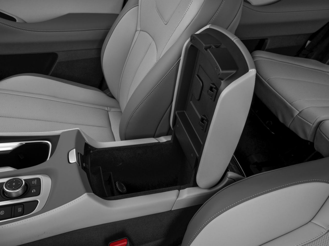 INFINITI QX60 2026 Titane chaud m&eacute;tallis&eacute; Saint-Basile-le-Grand - photo #11