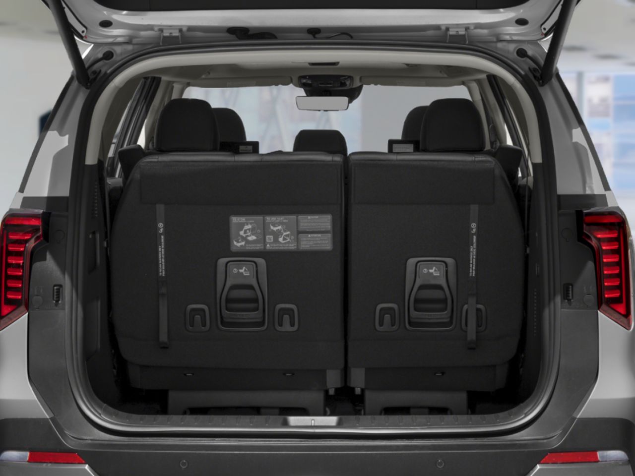 2026 Kia Carnival Hybrid Ceramic Silver Thetford Mines - photo #6