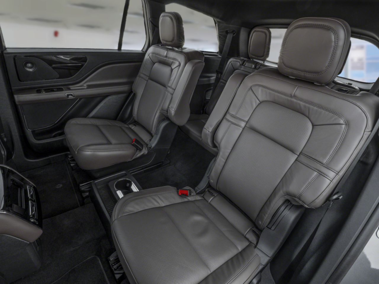 2025 LINCOLN Aviator Ceramic Pearl Metallic Tri-Coat Rouyn-Noranda - photo #4