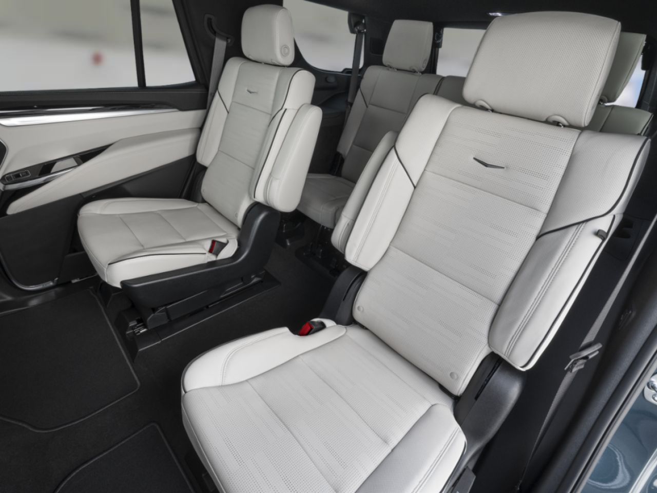 CADILLAC Escalade ESCALADE PLATINUM SPORT 4WD (1SH) 2026 Noir corbeau Rivi&egrave;re-du-Loup - photo #5