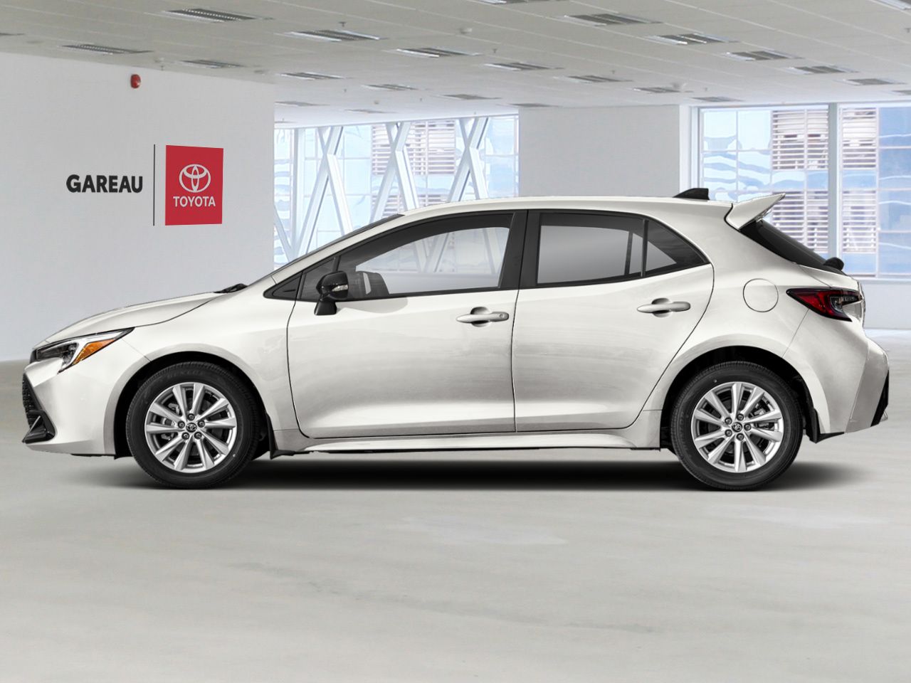 2026 Toyota Corolla Hatchback CVT White Val-d'Or - photo #2