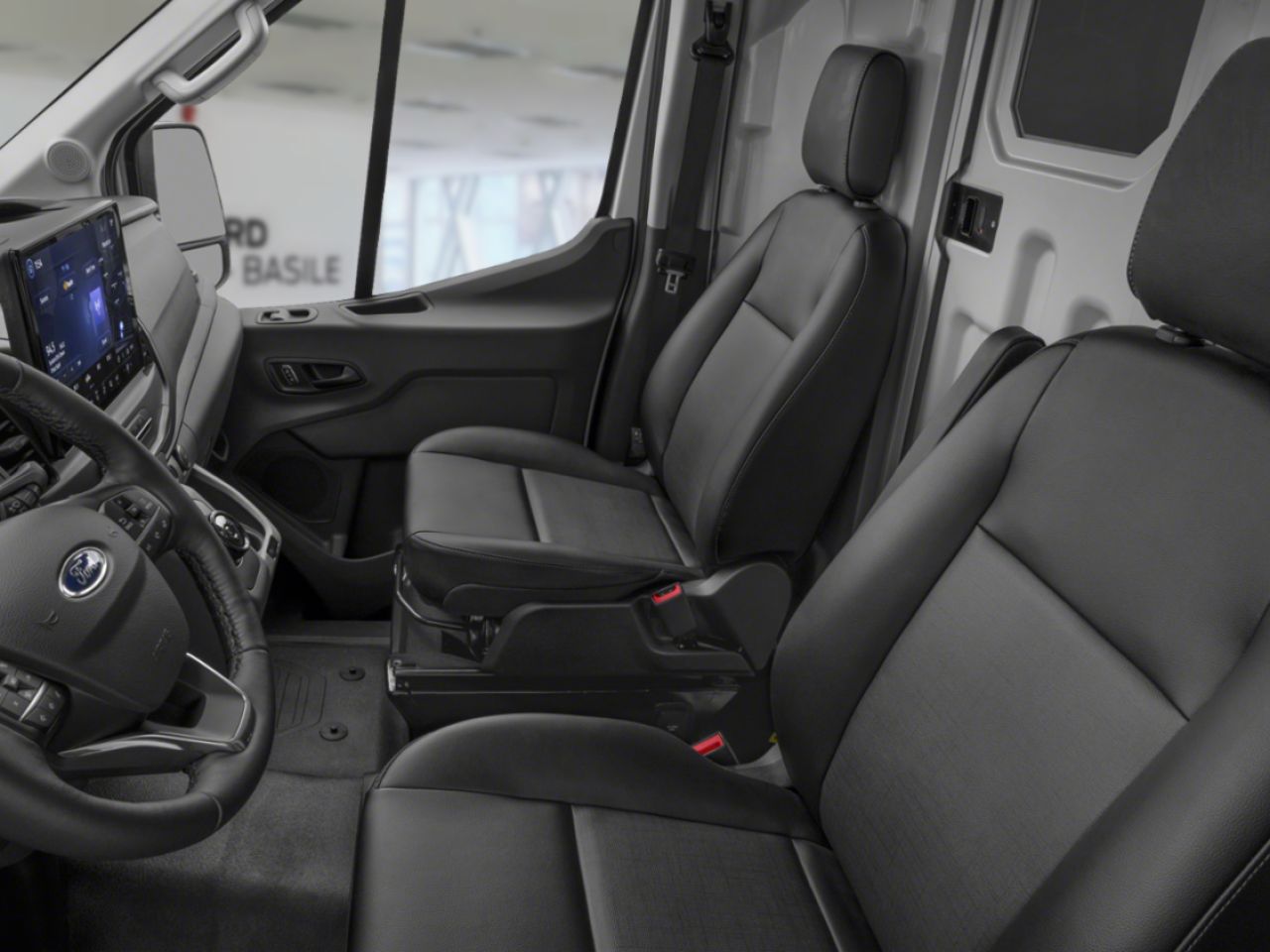 Ford E-Transit fourgonnette utilitaire 2025 Argent lingot m&eacute;tallis&eacute; Saint-Basile-le-Grand - photo #10