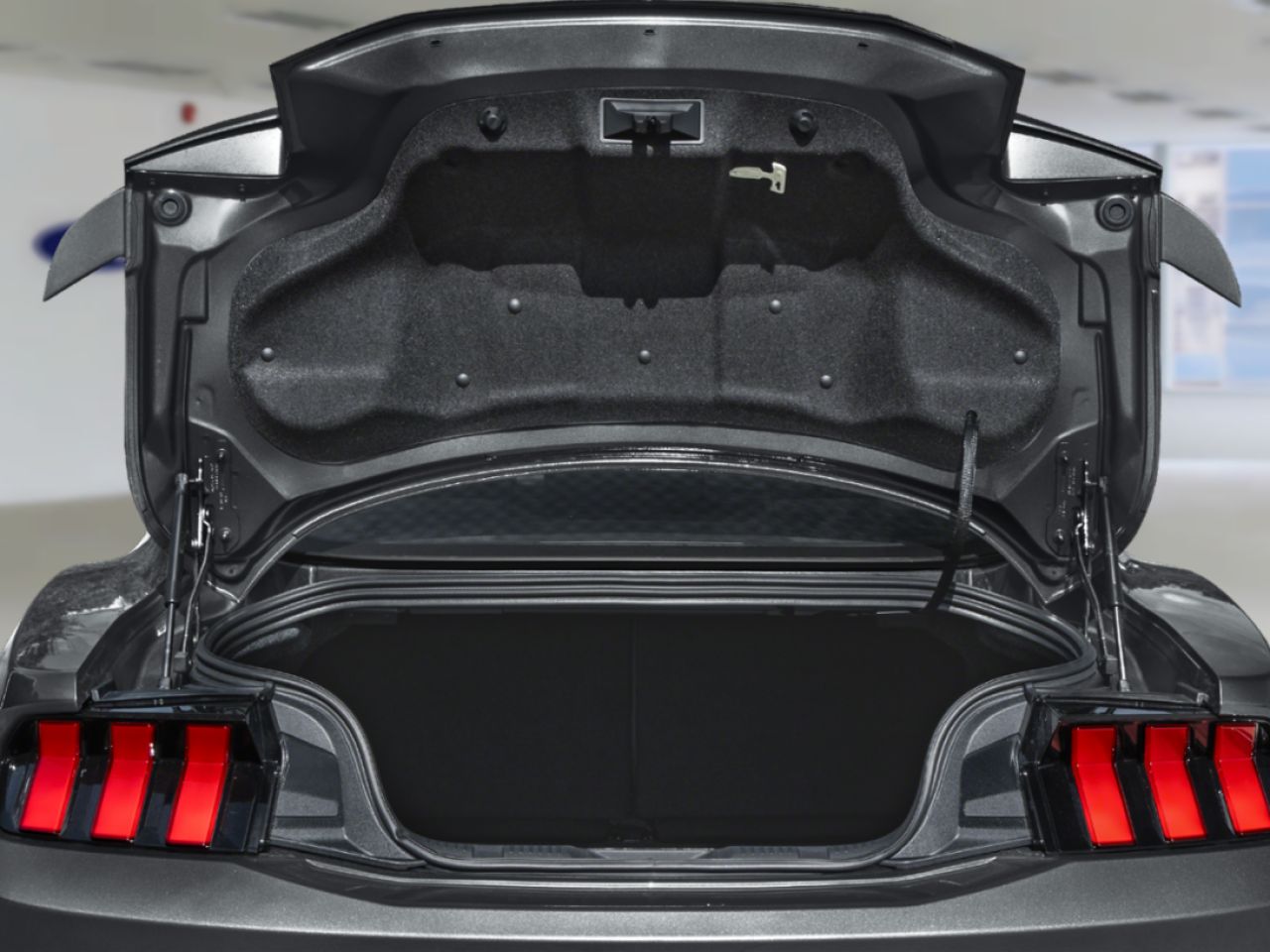 2026 Ford Mustang Shadow Black Saint-Basile-le-Grand - photo #9