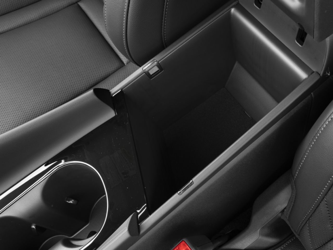 2026 Hyundai Elantra Hybrid Black Blainville - photo #7
