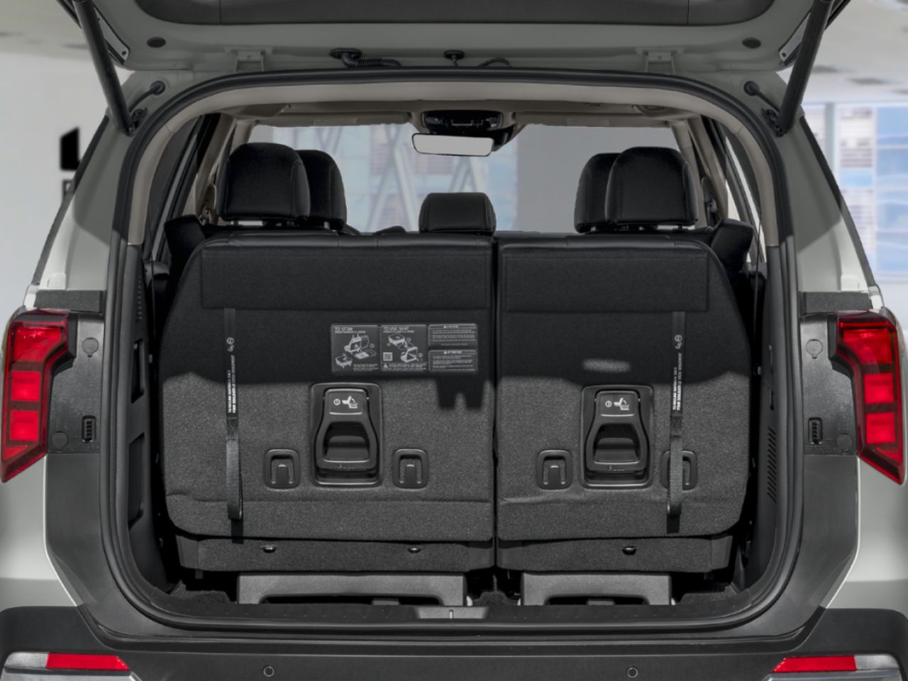 Kia Carnival hybride 2026 Argent c&eacute;ramique Blainville - photo #3