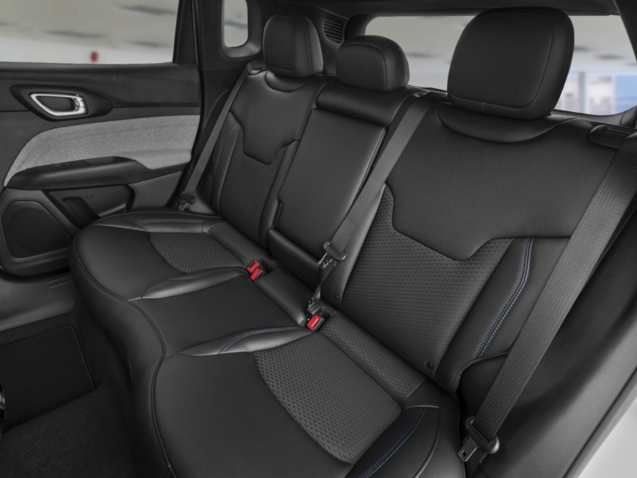 2026 JEEP COMPASS 261100 | North 4x4 Black Gatineau - photo #4