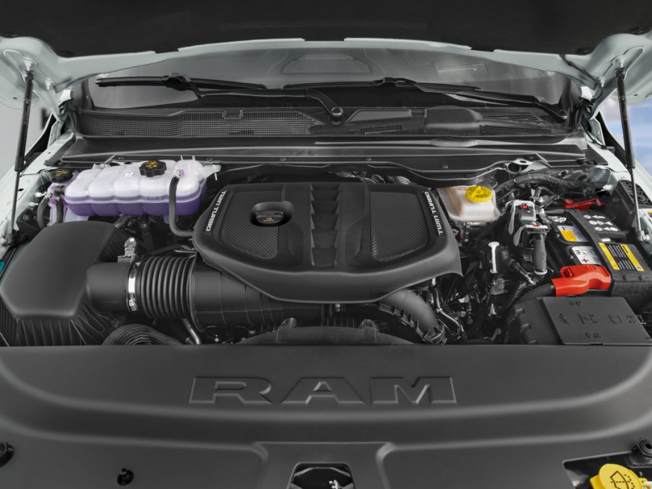 RAM 1500 Tungsten cabine d'&eacute;quipe 4x4 caisse de 5 pi 7 po 2026 Triple couche nacr&eacute;e ivoire Ottawa & Gatineau - photo #7
