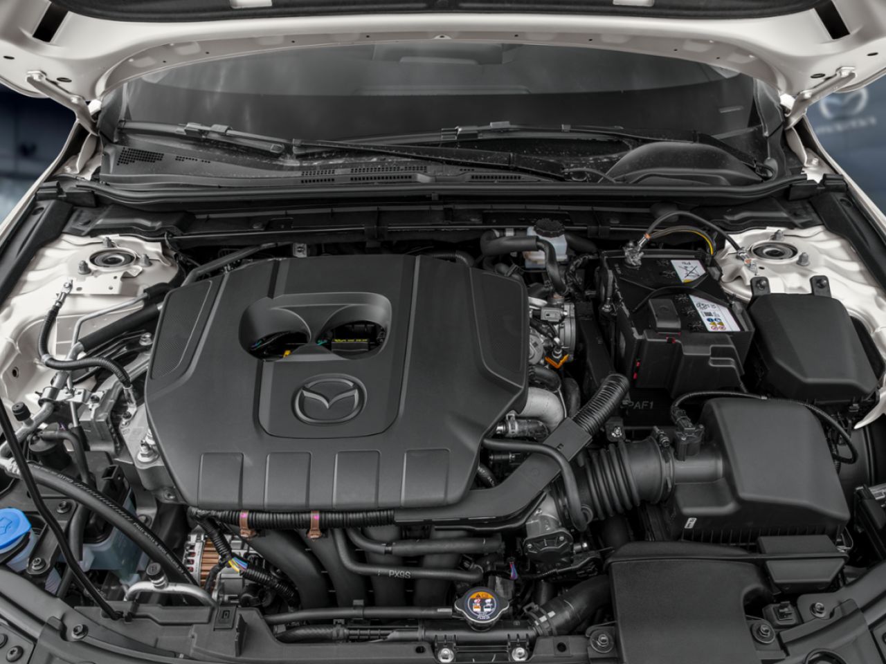 2026 Mazda Mazda3 GS TA Jet Black Mica Val-David - photo #10