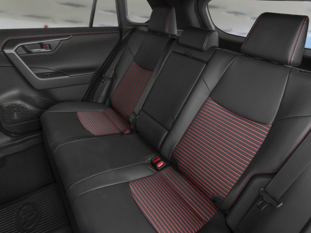 Toyota RAV4 hybride rechargeable XSE 2025 Ciel argent métallisé Sherbrooke - photo #10