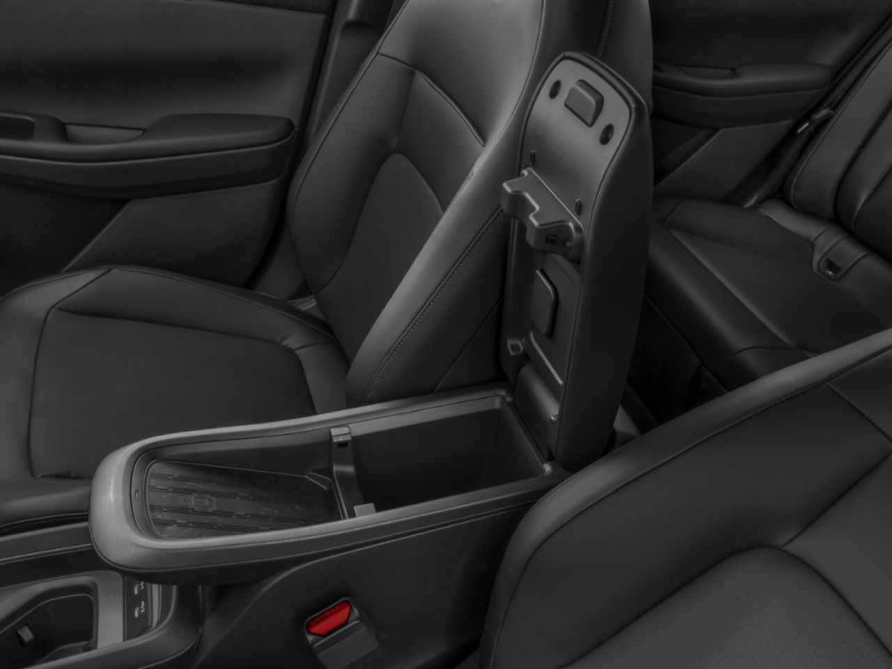 2026 Nissan LEAF Everest White Pearl Tricoat/Black Ste-Agathe des Monts - photo #9