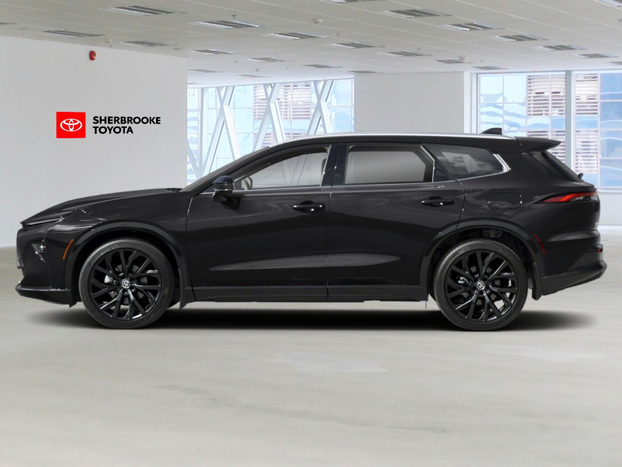 Toyota CROWN Limited TI 2026 Noir Sherbrooke - photo #2