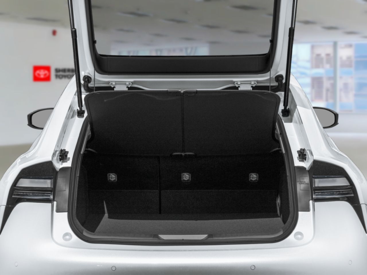 Toyota PRIUS XSE BA 2026 Argent Sherbrooke - photo #10