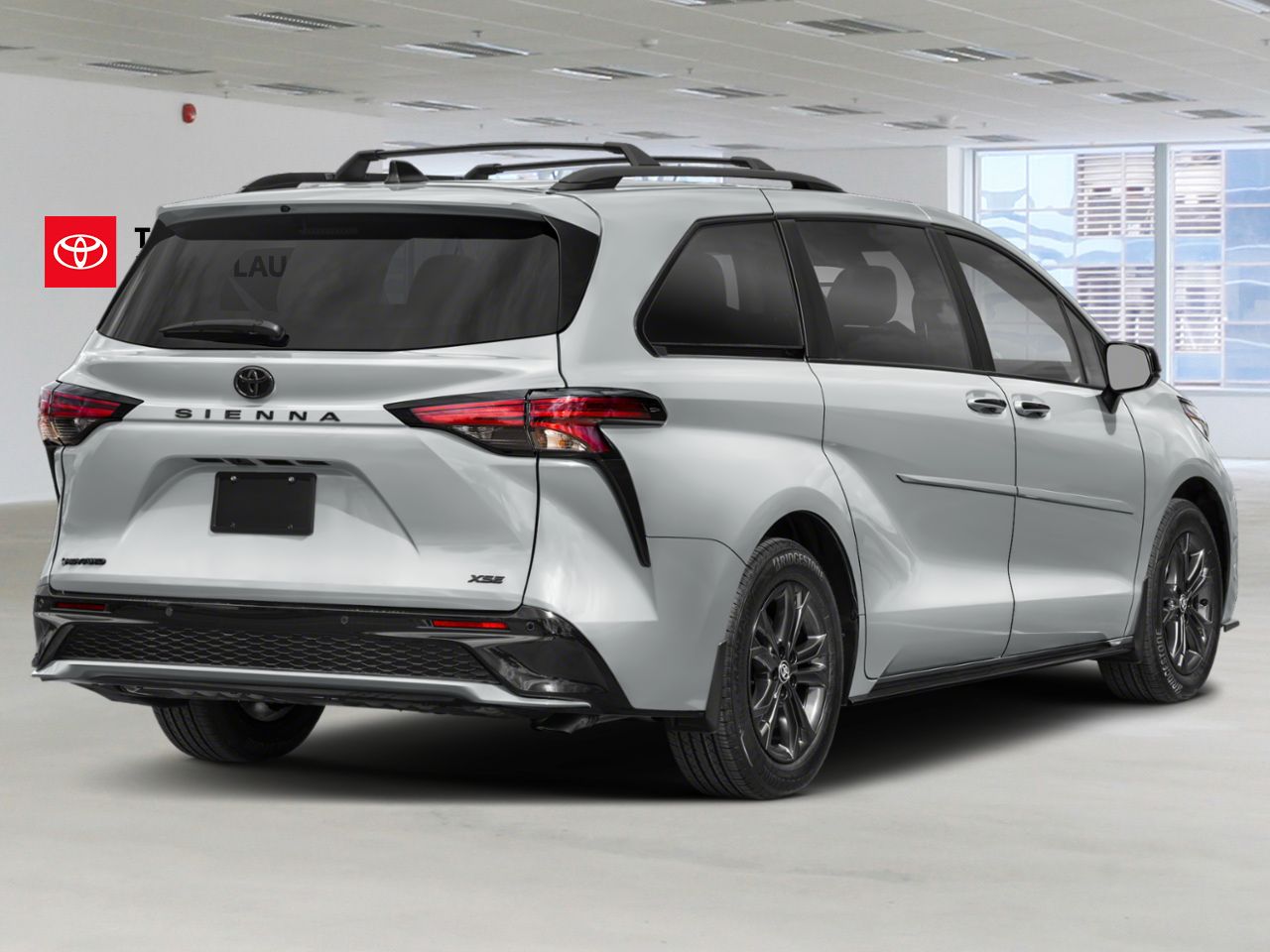 2026 Toyota Sienna Cement Mont-Laurier - photo #1