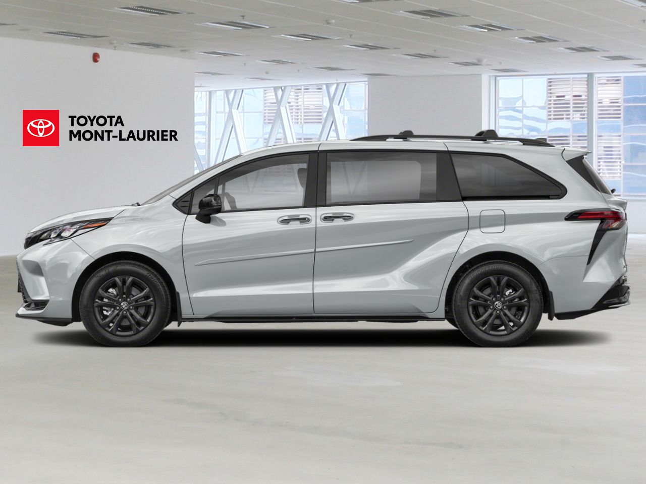 2026 Toyota Sienna Cement Mont-Laurier - photo #2