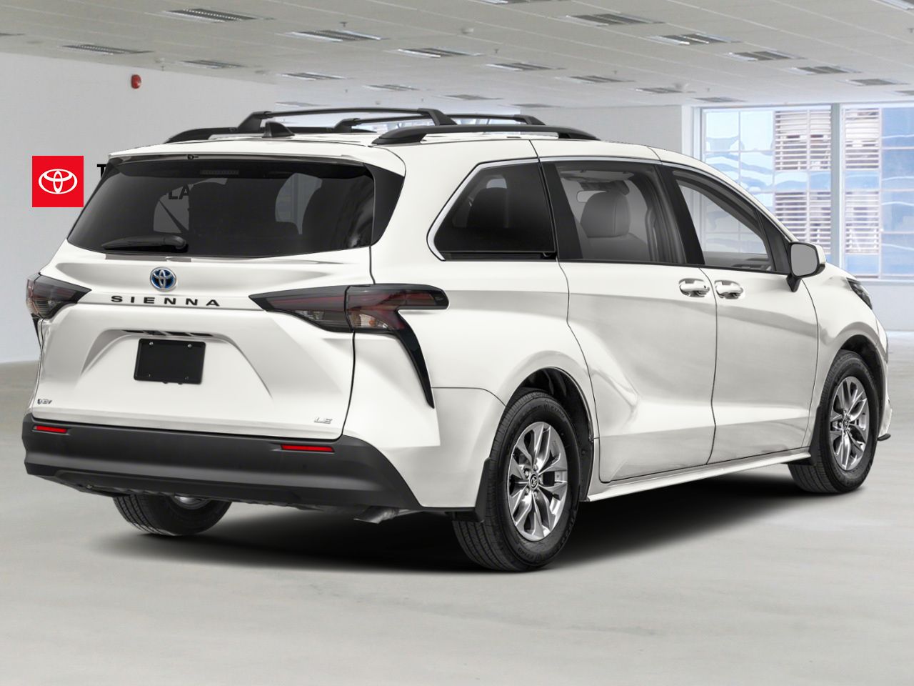 2026 Toyota Sienna White Mont-Laurier - photo #1