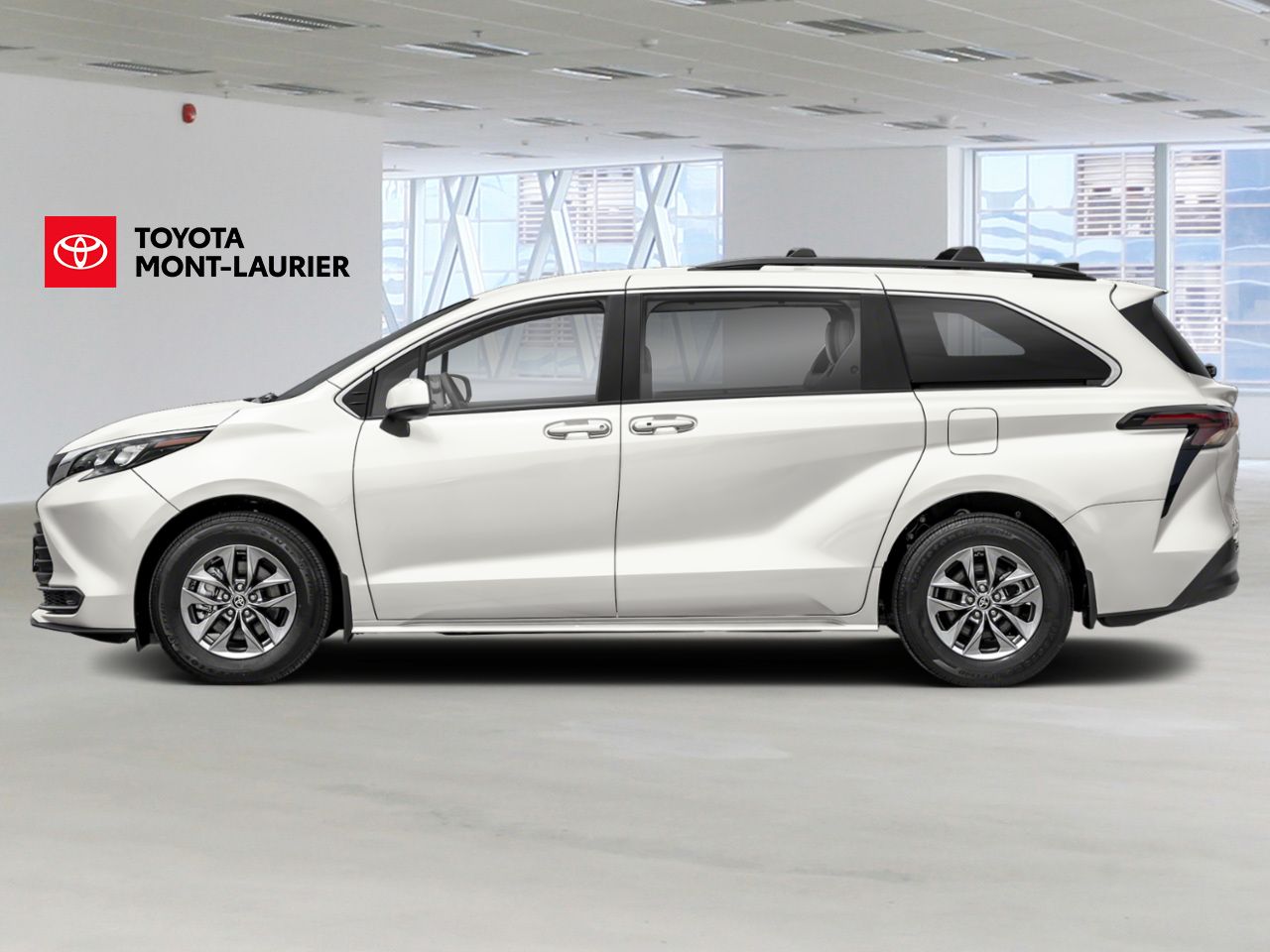 2026 Toyota Sienna White Mont-Laurier - photo #2