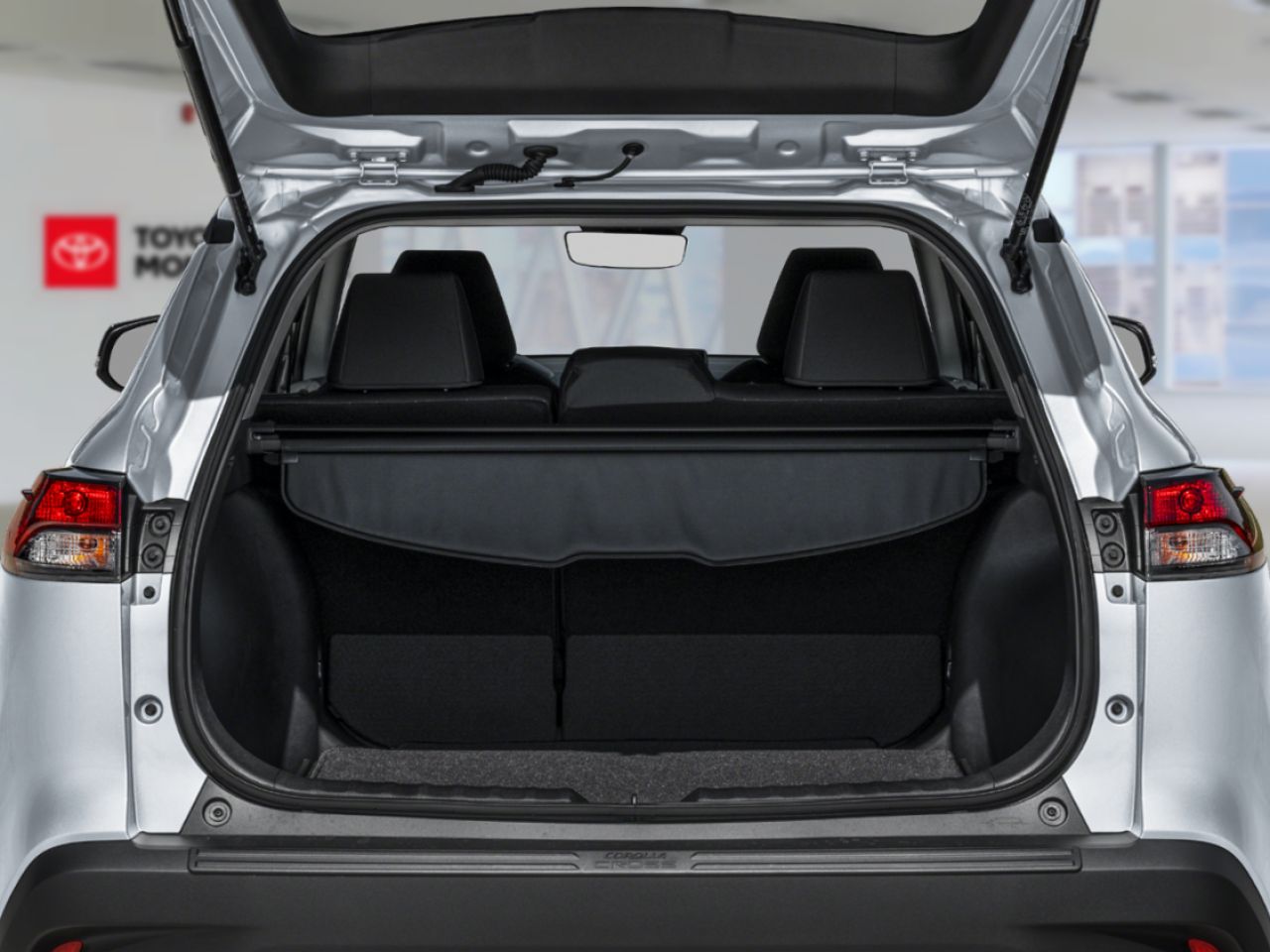2026 Toyota COROLLA CROSS gray Mont-Laurier - photo #5
