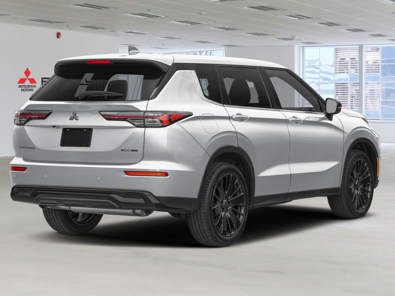 2026 MITSUBISHI Outlander Sterling Silver Gatineau - photo #2