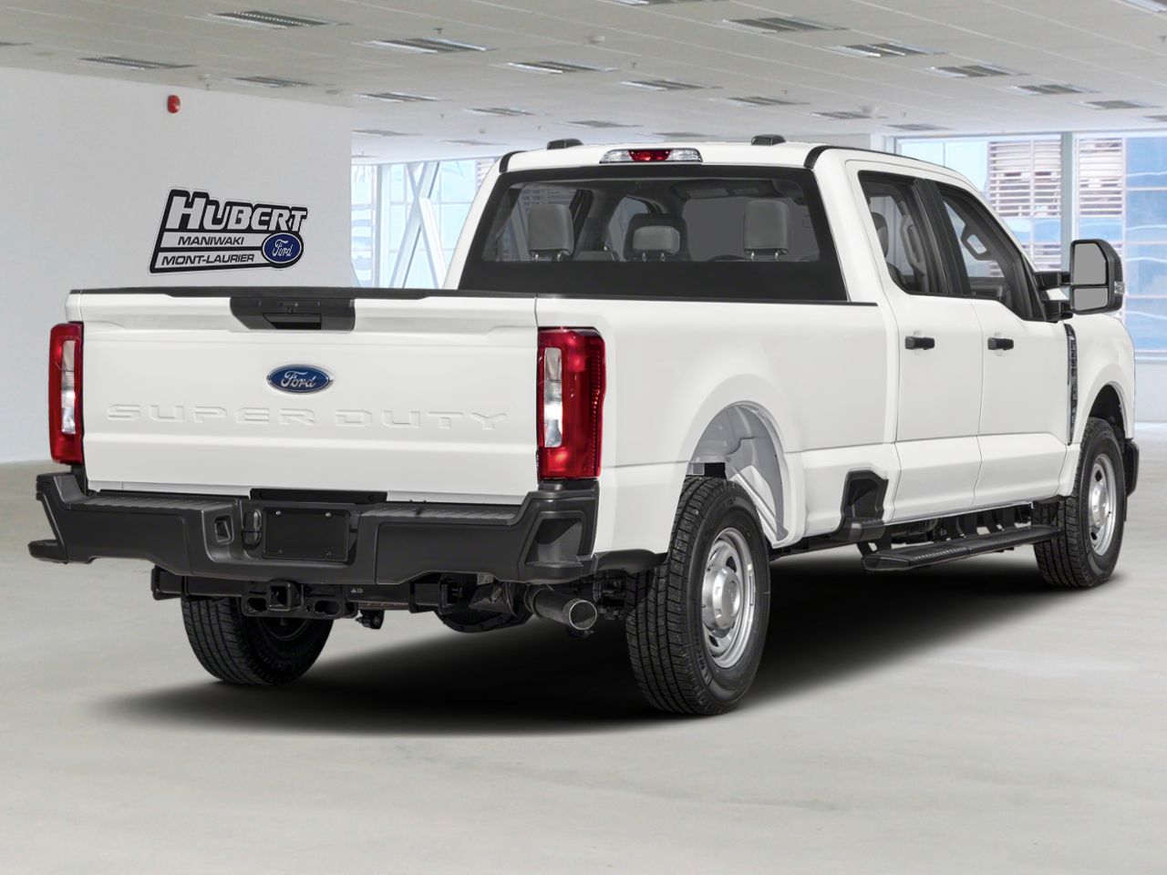 2026 Ford Super Duty F-250 SRW White Mont-Laurier - photo #2
