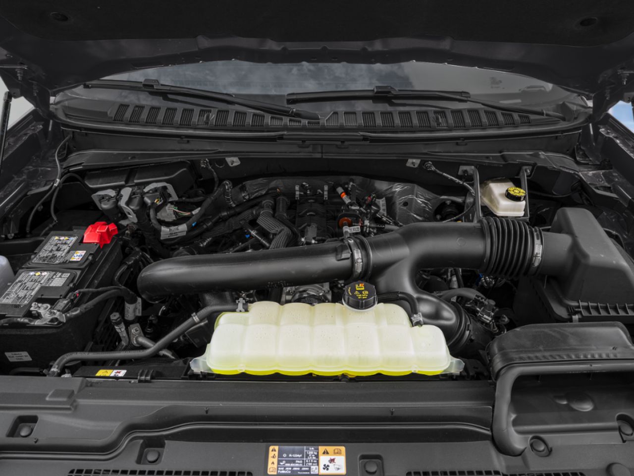 2026 Ford Expedition Oxford White Mont-Laurier - photo #10