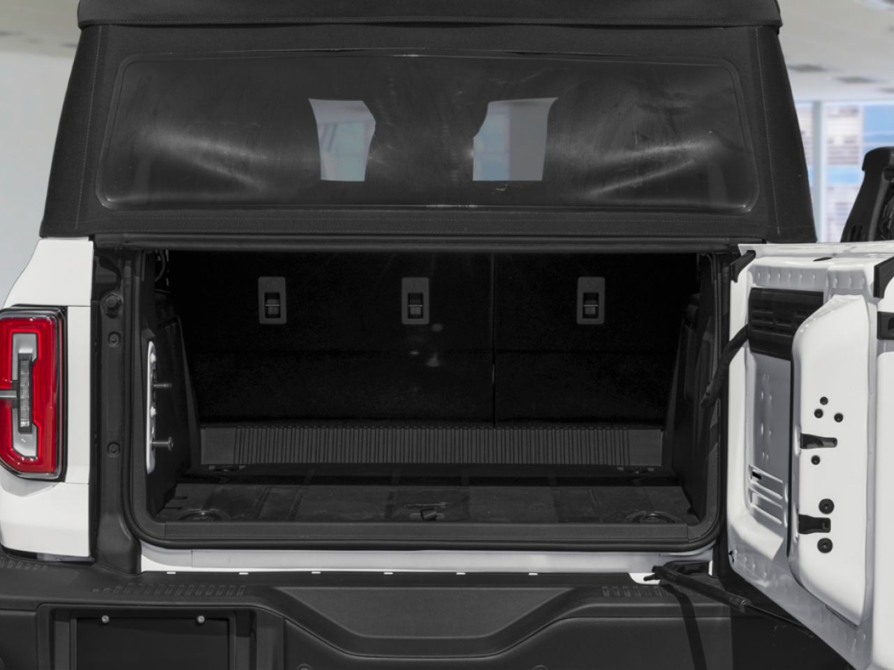 Ford Bronco 2025 Noir ombre Mont-Laurier - photo #4