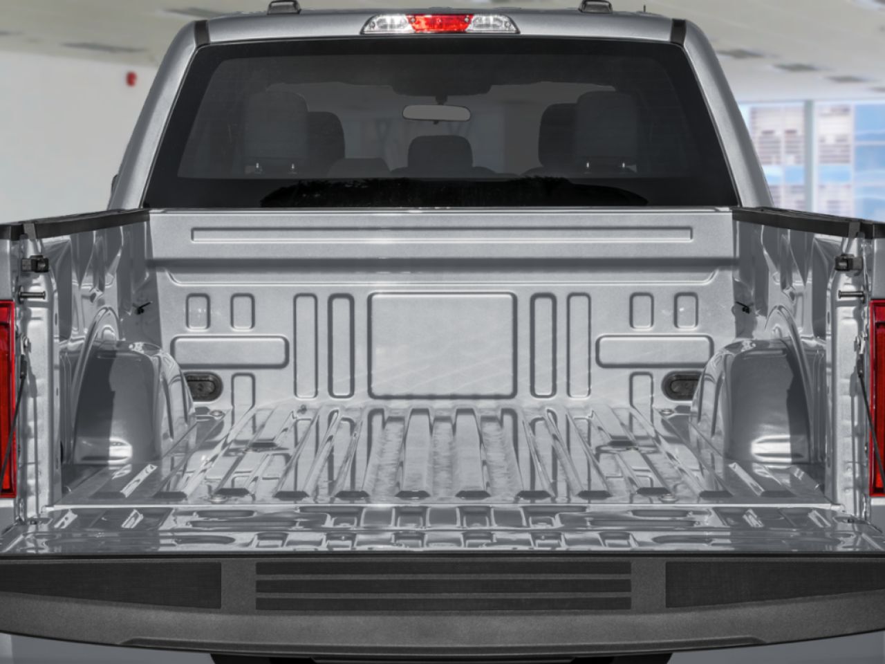 2026 Ford F-150 Oxford White Mont-Laurier - photo #9