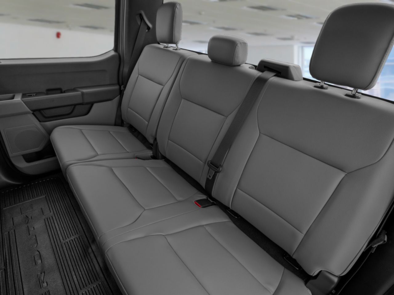 2026 Ford Super Duty F-350 SRW Oxford White Mont-Laurier - photo #10