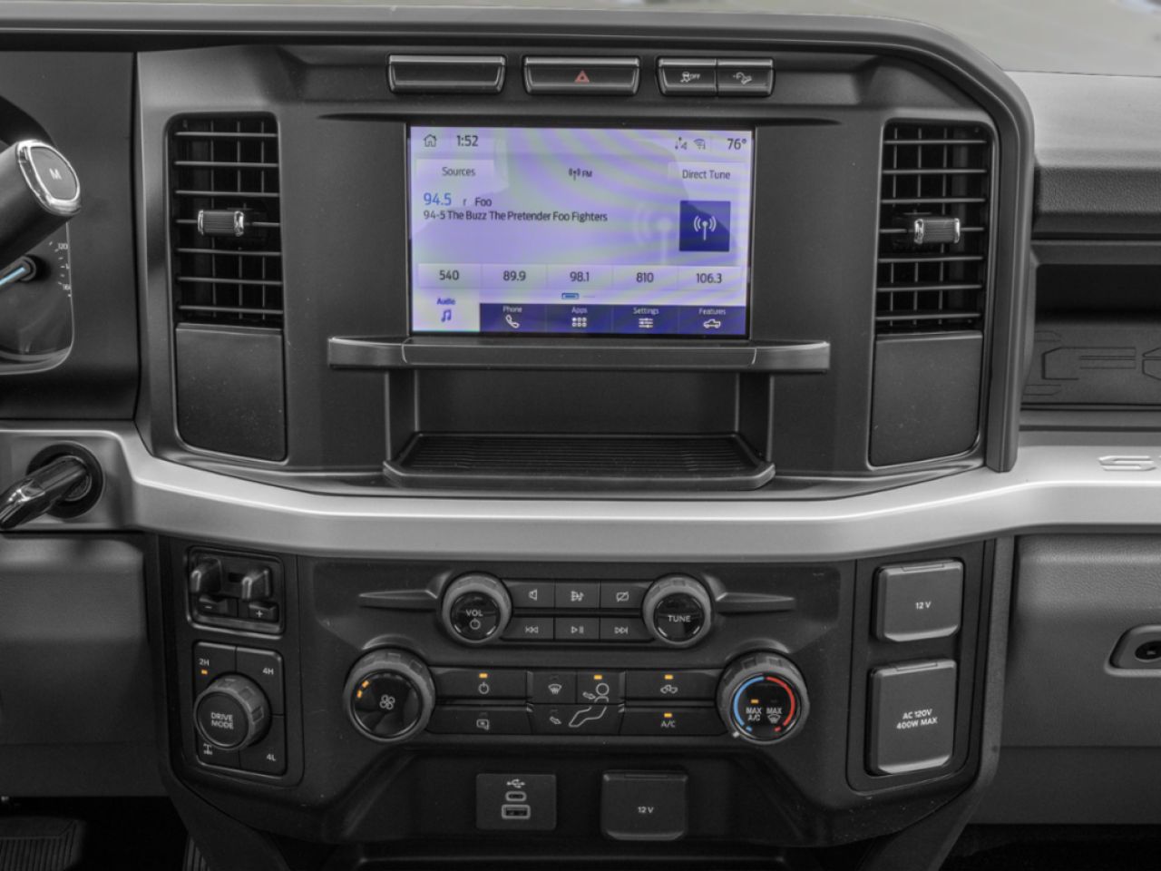 2026 Ford Super Duty F-350 SRW Oxford White Mont-Laurier - photo #5