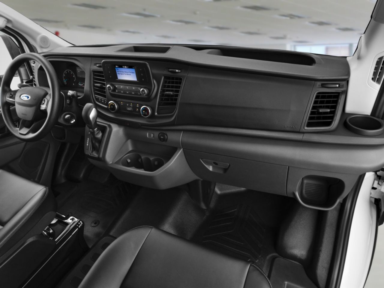 2026 Ford Transit Cargo Van Agate Black Metallic Mont-Laurier - photo #6