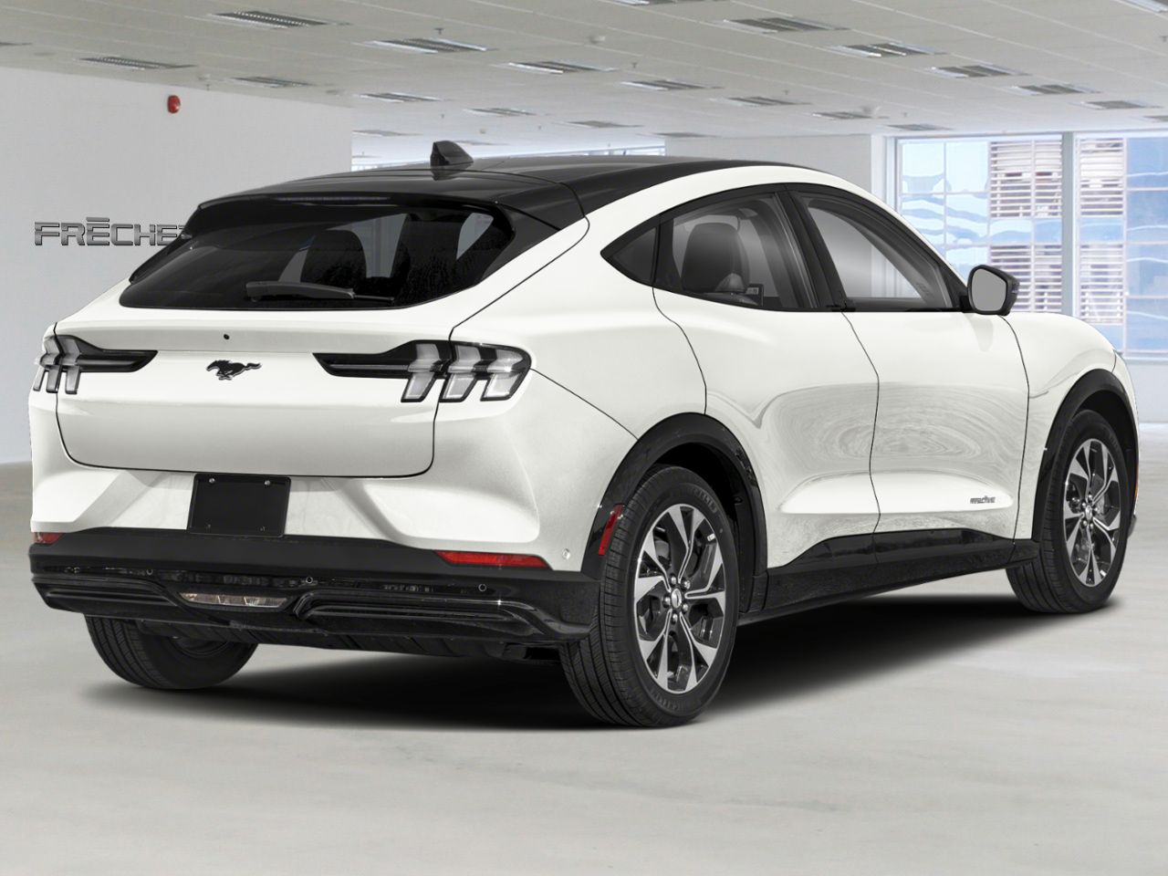 2026 Ford Mustang Mach-E Star White Metallic Tri-Coat Montmagny - photo #1