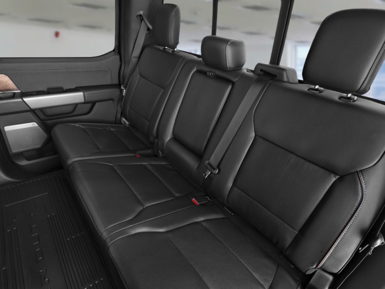 2026 Ford Super Duty F-250 SRW Agate Black Metallic Montmagny - photo #11