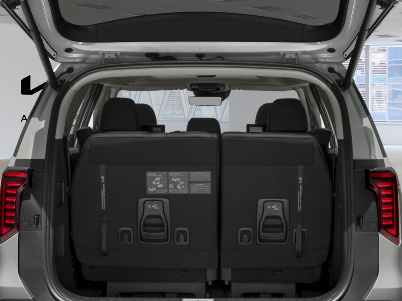 KIA Carnival hybride 2026 Gris tonnerre Nantes - photo #4