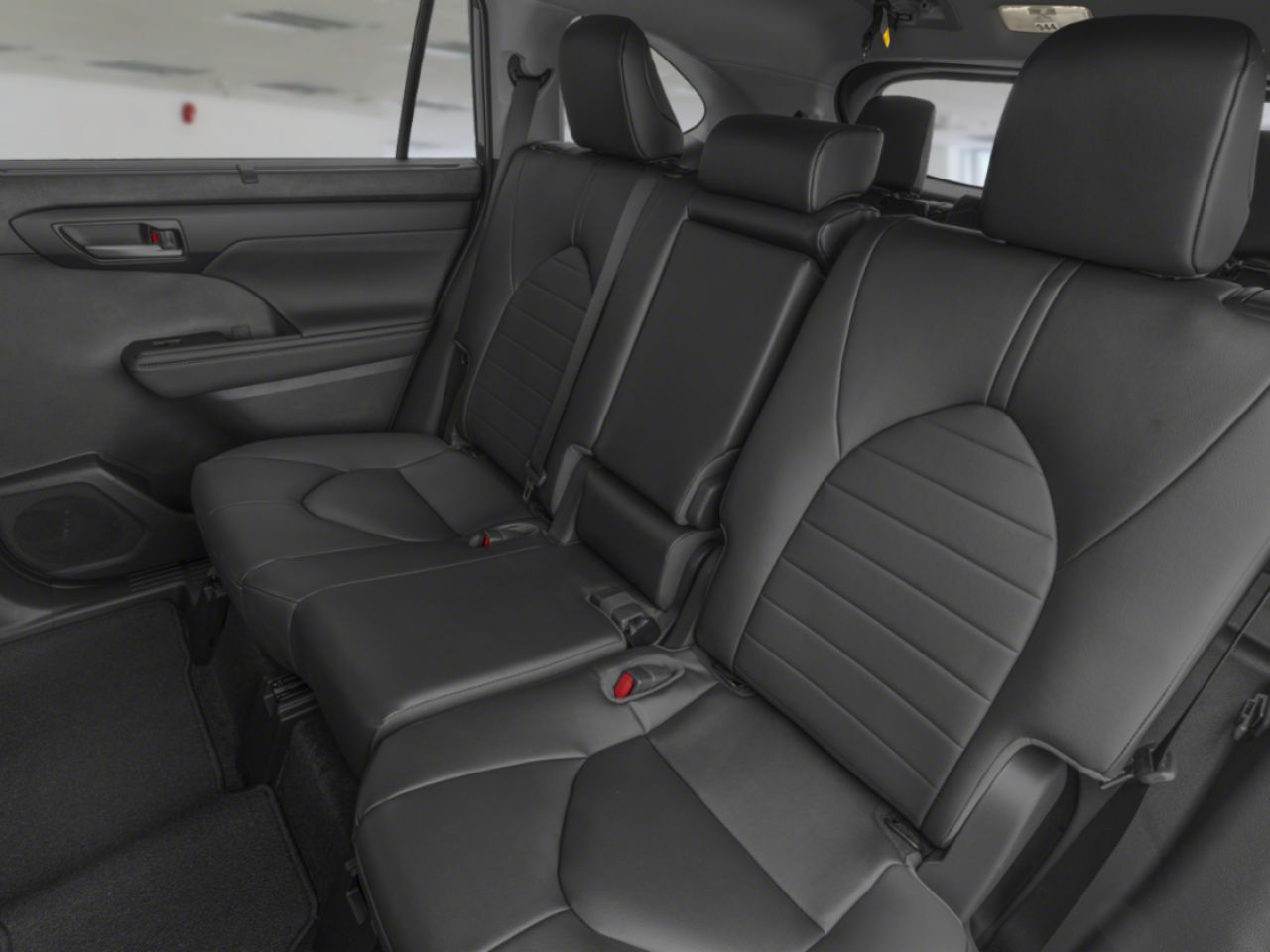 TOYOTA Highlander 99825 | XLE HYBRIDE 2026 Frisson glac&eacute; nacr&eacute; Qu&eacute;bec - photo #6
