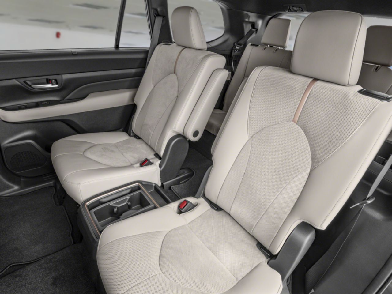 TOYOTA Grand Highlander 99771 | HYBRIDE PLATINUM MAX 2026 Noir minuit m&eacute;tallis&eacute; Qu&eacute;bec - photo #9