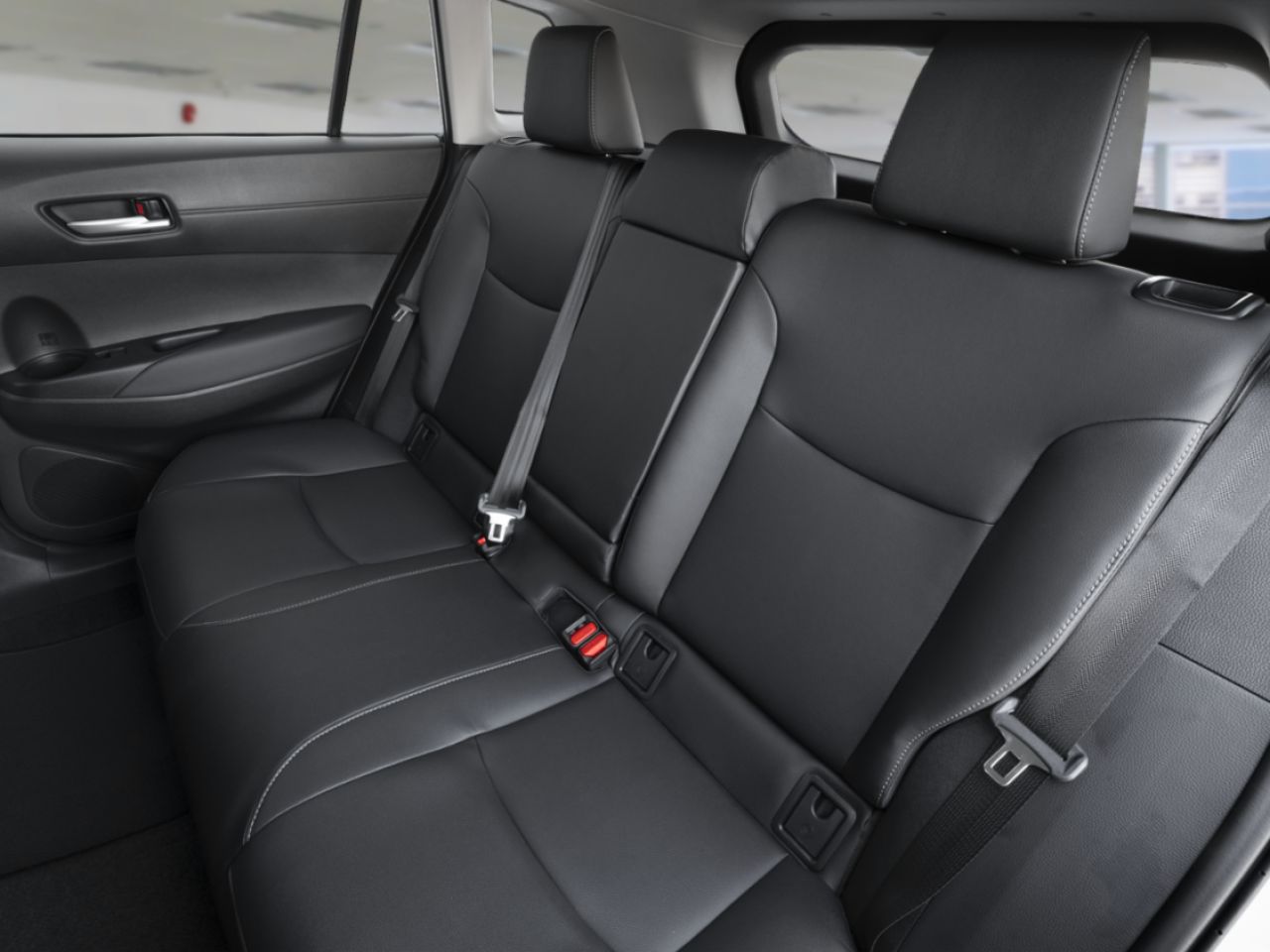 TOYOTA Corolla Cross 99694 | XLE 2026 Noir de jais mica Qu&eacute;bec - photo #10