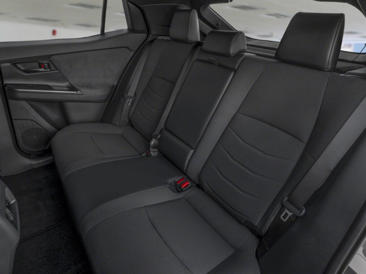 2026 TOYOTA C-HR 100020 | XSE Wind Chill Pearl w/Black Roof Qu&eacute;bec - photo #4